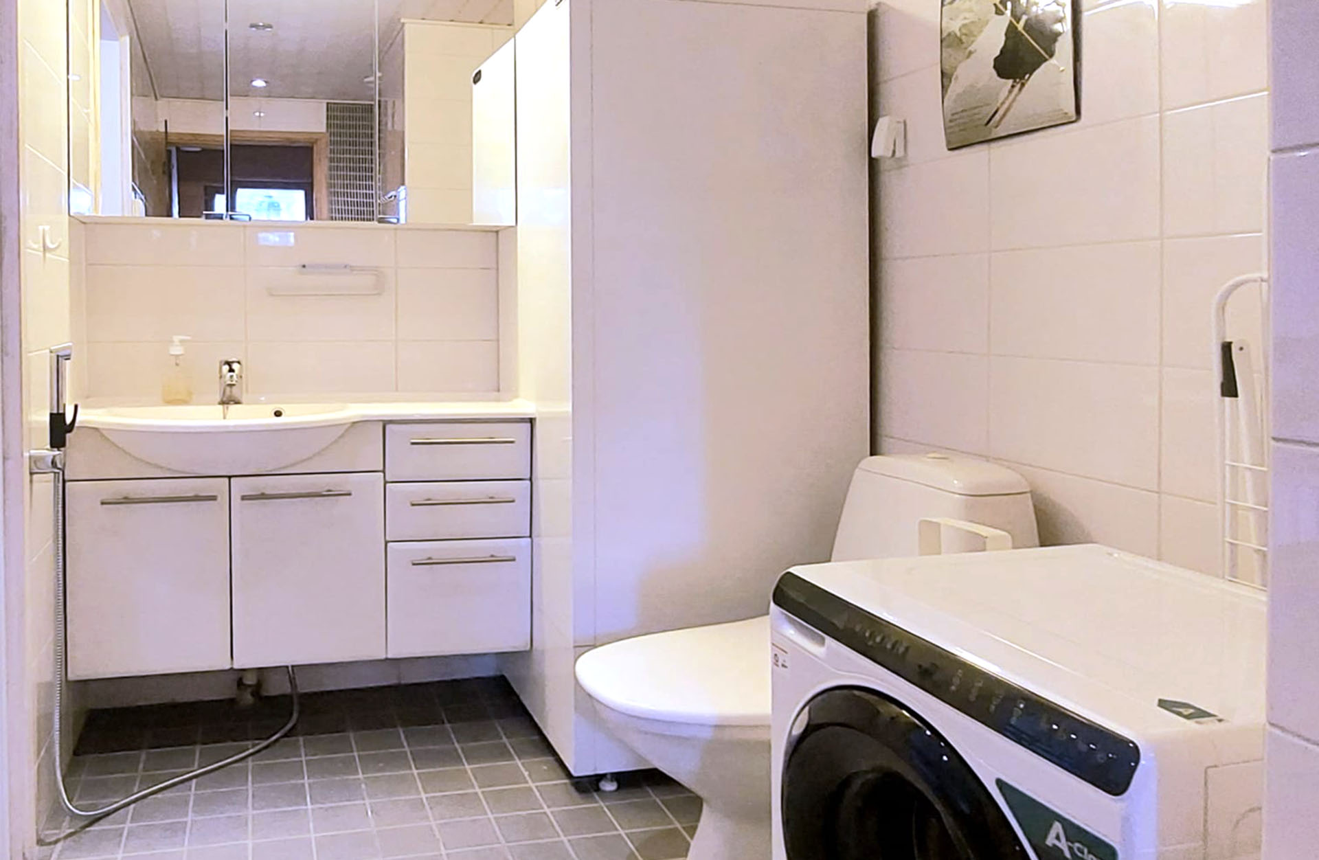 Levin Lumienkeli A6, yläkerran kylpyhuone / upstairs washroom